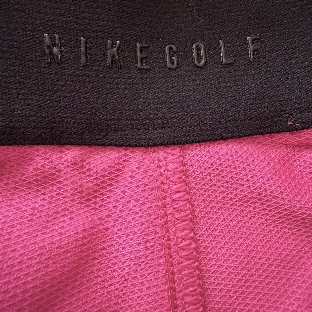 Nike Golf Men's 40x11 Dri-Fit Performance Stretch Bright Pink Chino Golf Shorts
